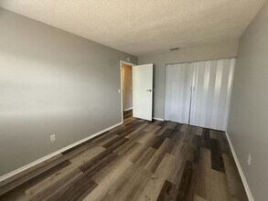3035 66th Ave N in St. Petersburg, FL - Building Photo - Building Photo
