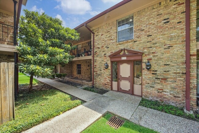 property at 7600 Burgoyne Dr.