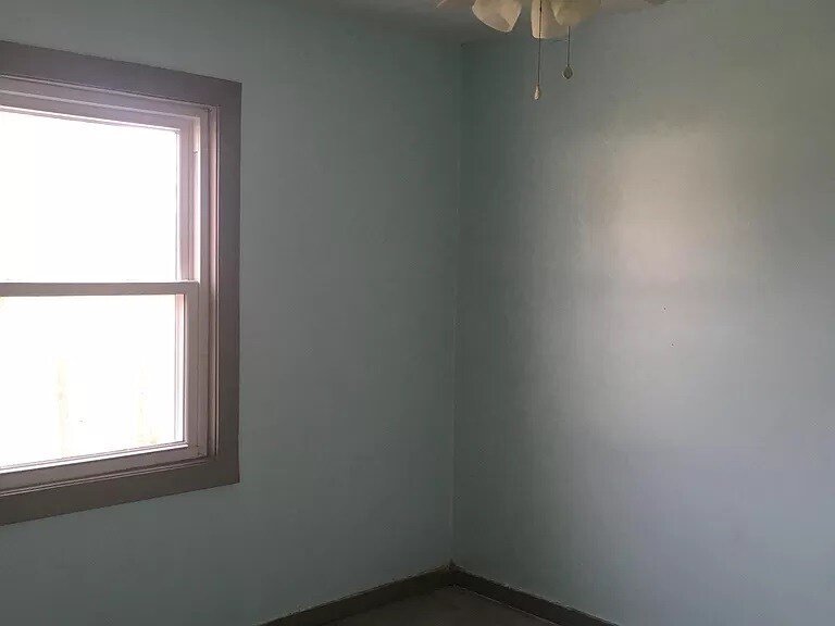 408 1st St in Point Pleasant, WV - Building Photo