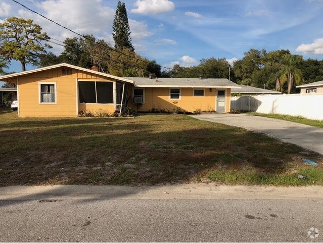 931 40th St in Sarasota, FL - Foto de edificio