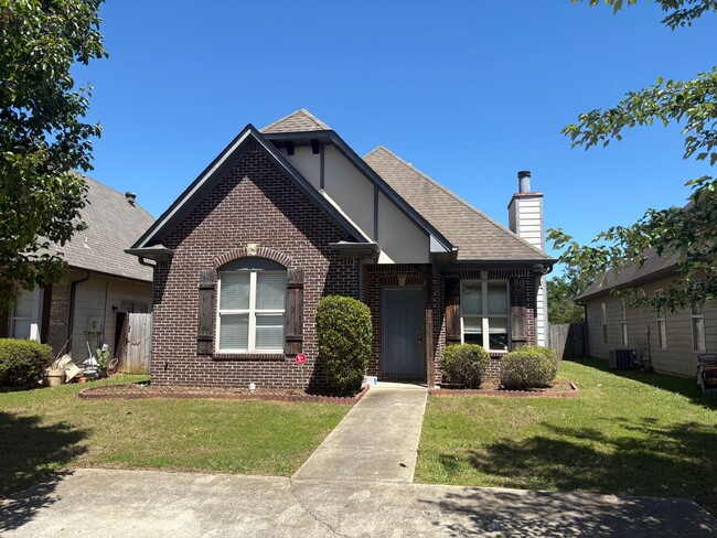 property at 1048 Washington Dr