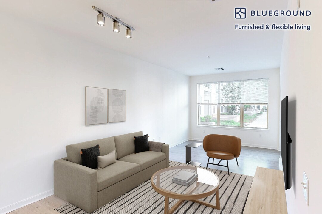 333 Great River Rd in Somerville, MA - Foto de edificio