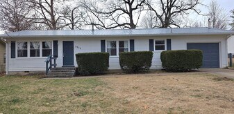 3215 S Ferguson Ave in Springfield, MO - Building Photo