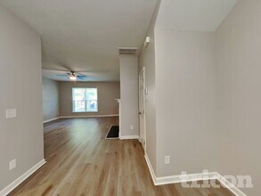 8302 Aspen Mountain Ct in Raleigh, NC - Building Photo - Building Photo