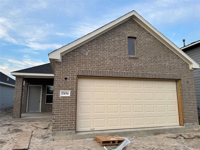property at 17454 Wigeon Way Dr