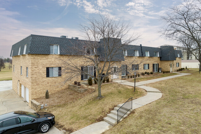 Kellogg Place Apartments in Peoria, IL - Building Photo - Building Photo