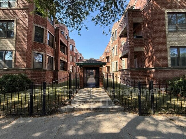 property at 6106 S Dorchester Ave