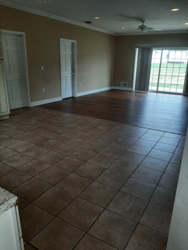 107 Ellistown Rd-Unit -B2 in Waverly, NY - Foto de edificio - Building Photo