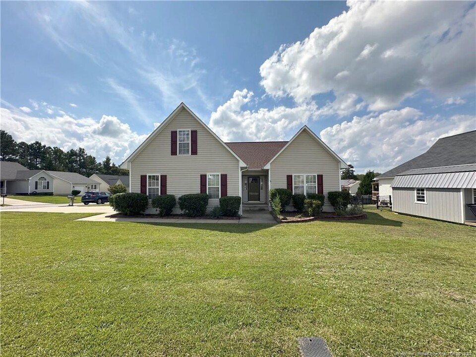 4044 Red Oak Dr in Fayetteville, NC - Building Photo