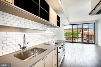 2030 8th St NW in Washington, DC - Building Photo - Building Photo