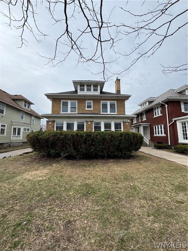 85 Humboldt Pkwy in Buffalo, NY - Foto de edificio - Building Photo