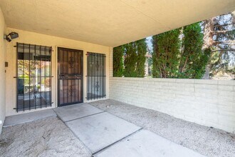 3447 Skyline Blvd in Reno, NV - Building Photo - Building Photo