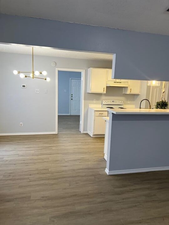 405 Fantail Loop in Lakeway, TX - Building Photo