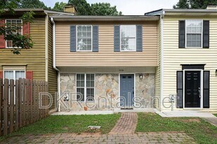 3538 Kennesaw Station Dr in Kennesaw, GA - Building Photo