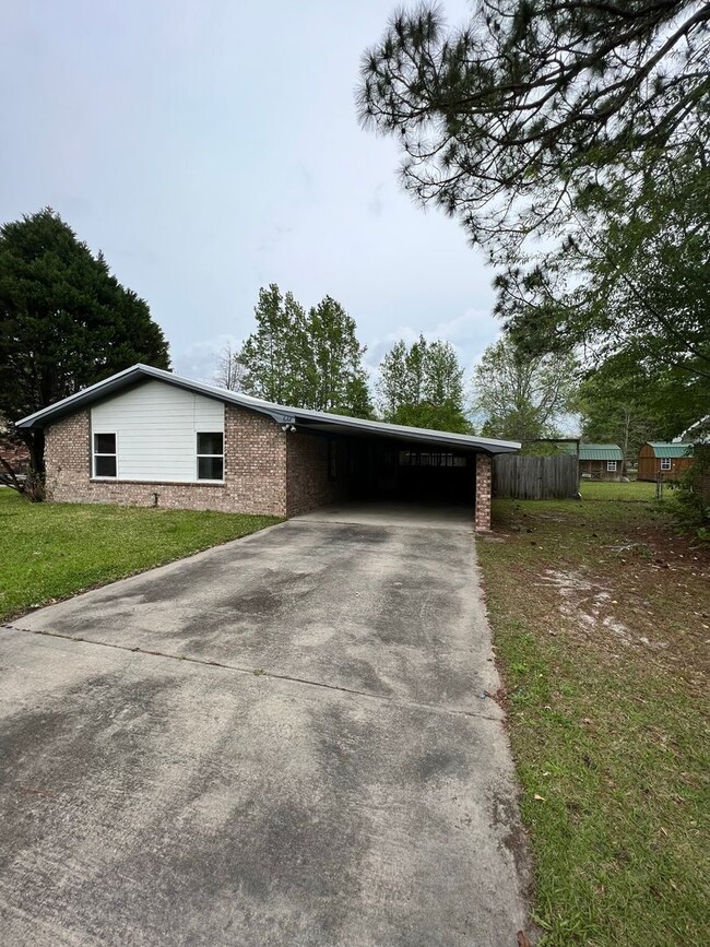 642 Mahoney Rd in Hinesville, GA - Building Photo - Building Photo