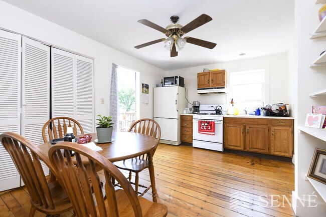 57 Market St, Unit 2 in Cambridge, MA - Foto de edificio - Building Photo
