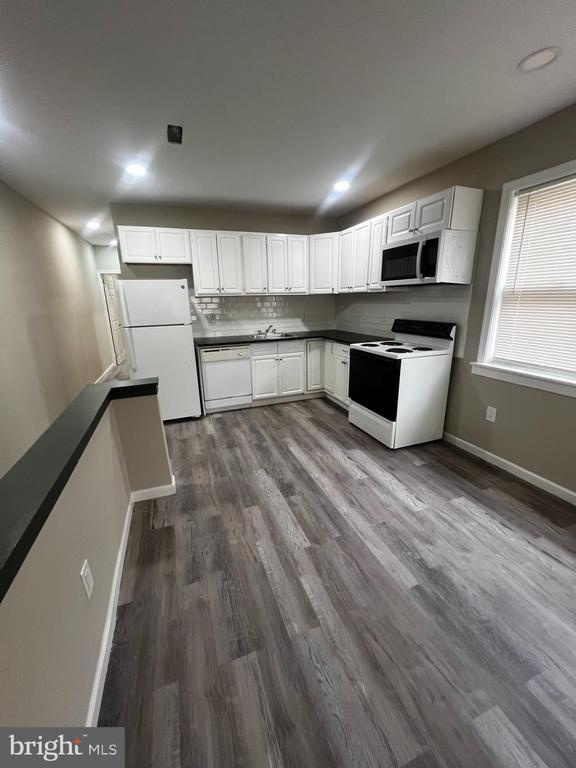 523 MacDade Blvd in Collingdale, PA - Building Photo - Building Photo