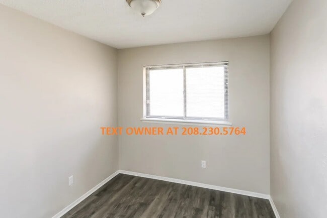 2620 Princeton Dr in Lancaster, TX - Building Photo - Building Photo