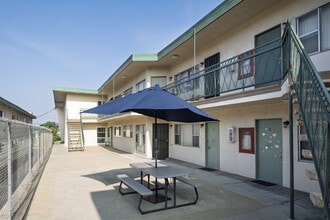 STP Properties in Torrance, CA - Building Photo - Building Photo