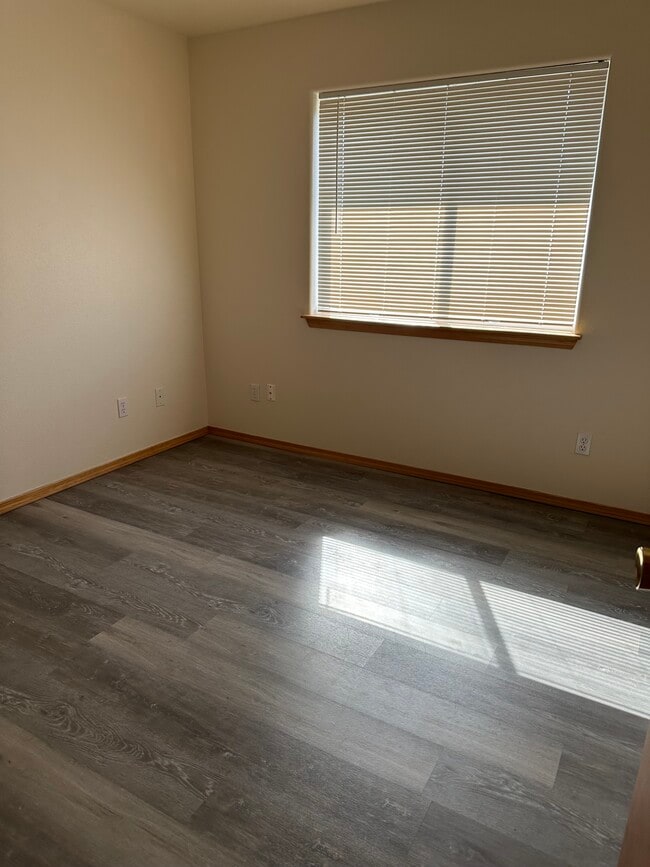 671 Sunset Ave NE in Ocean Shores, WA - Building Photo - Building Photo