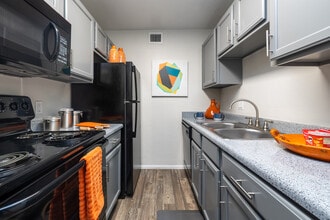 Agave Apartments in Tucson, AZ - Foto de edificio - Interior Photo