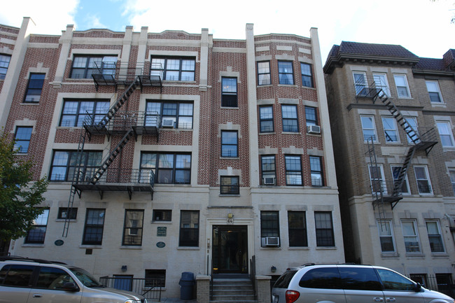 64 Elliot Ave in Yonkers, NY - Building Photo - Building Photo