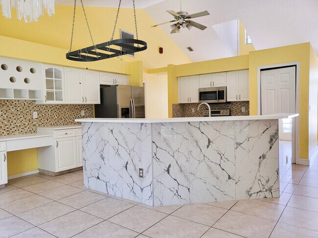 16190 64th Pl N in Westlake, FL - Building Photo - Building Photo