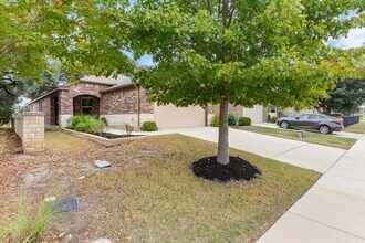 510 Holiday Creek Ln in Georgetown, TX - Building Photo - Building Photo