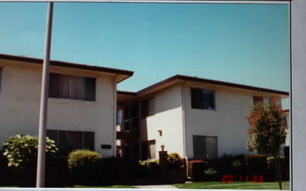 Valencia Apartments in Sunnyvale, CA - Building Photo - Building Photo