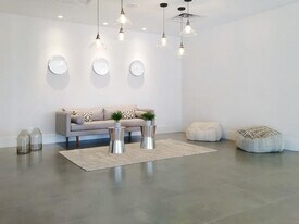 5245 W Irlo Bronson Memorial Hwy in Kissimmee, FL - Building Photo