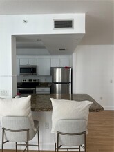 1250 S Miami Ave, Unit 1814 in Miami, FL - Building Photo - Building Photo