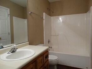 306 Cedarcroft Dr in Mooresville, NC - Building Photo - Building Photo