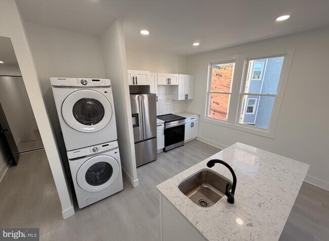 property at 1621 N 33rd St