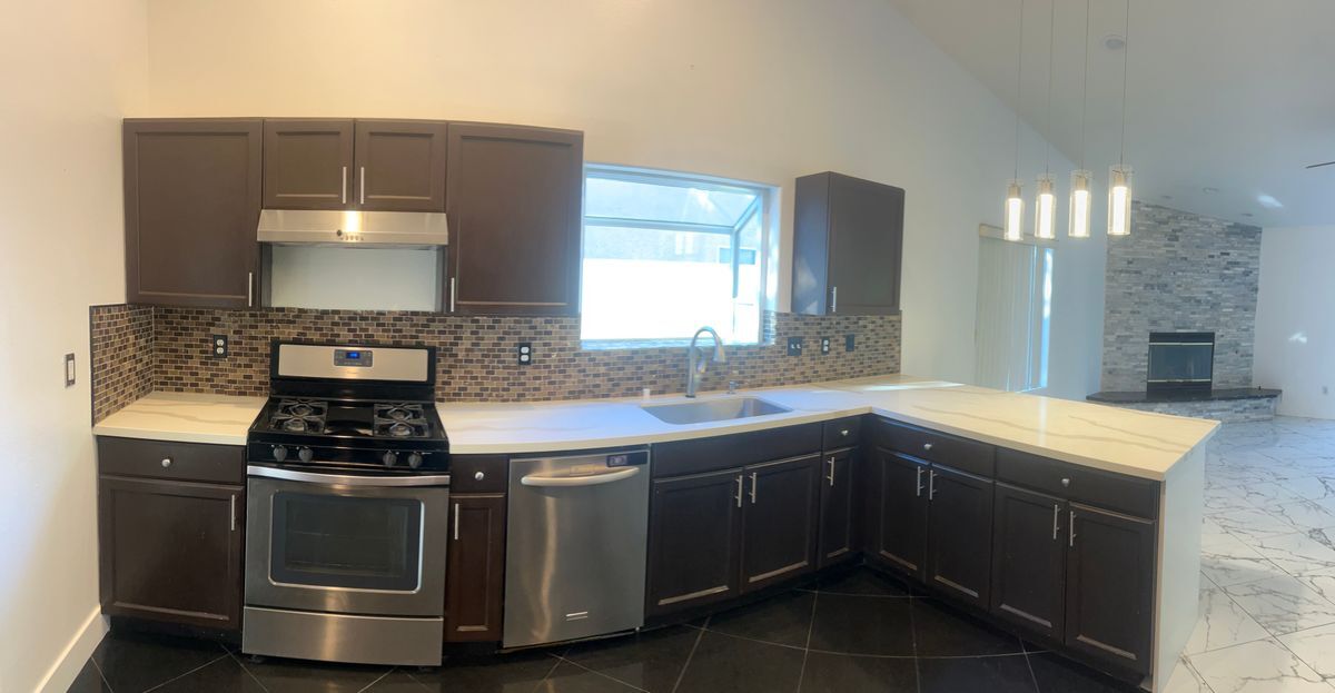 68210 Empalmo Rd in Cathedral City, CA - Building Photo