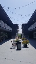 7068 Lanewood Ave, Unit 1 in Los Angeles, CA - Foto de edificio - Building Photo