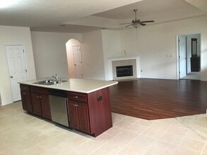 6189 Observation Cir in Tallahassee, FL - Foto de edificio - Building Photo