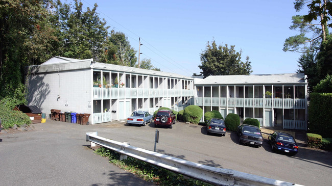 Harrison House Apartments in Portland, OR - Foto de edificio - Building Photo