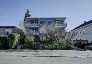 Charming 1-Bedroom in Capitol Hill – Flexi... in Seattle, WA - Building Photo - Building Photo