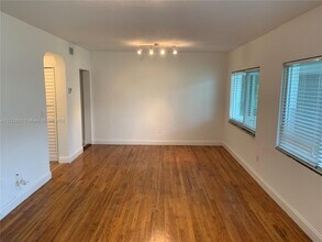 7207 Bay Dr in Miami Beach, FL - Building Photo - Building Photo