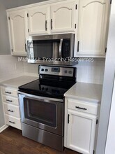 721 SE 10th Terrace in Lee's Summit, MO - Building Photo - Building Photo