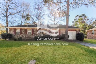 205 Bob White Ave in Hopkins, SC - Building Photo