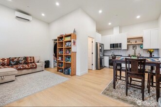 520 Columbia St in Cathlamet, WA - Building Photo - Building Photo