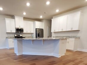 51 Gerhard Pl in Morristown, NJ - Building Photo - Building Photo