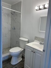 4565 SW 143rd Ave in Miami, FL - Foto de edificio - Building Photo