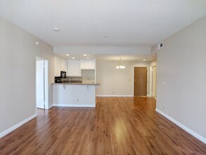 The Madison Apartments in Pasadena, CA - Building Photo - Floor Plan