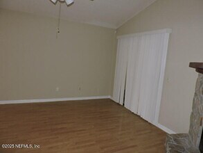 8710 Pinevalley Ln in Jacksonville, FL - Building Photo - Building Photo