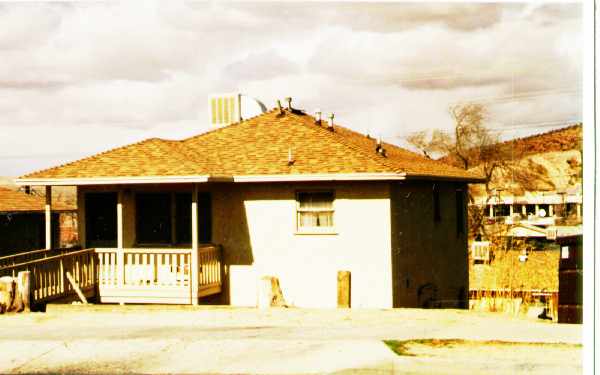 611 W Buena Vista St in Barstow, CA - Foto de edificio - Building Photo