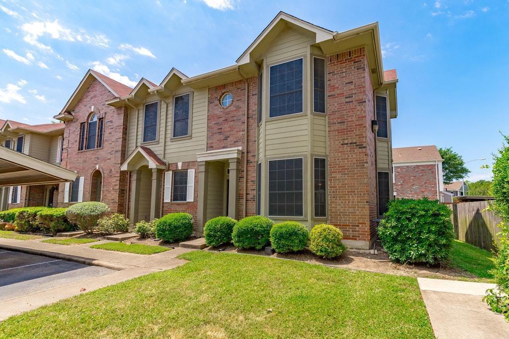 12401 Los Indios Trail-Unit -Unit# 22 in Austin, TX - Building Photo