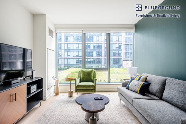 28 K St SE
