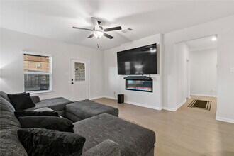 10916 Amador Peak Dr in Arcola, TX - Building Photo - Building Photo